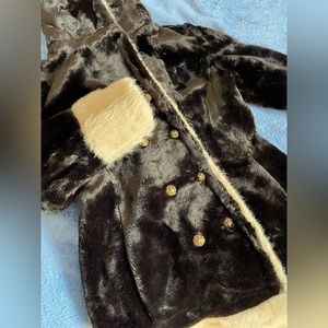 1970s Vintage Faux Fur Hooded Coat